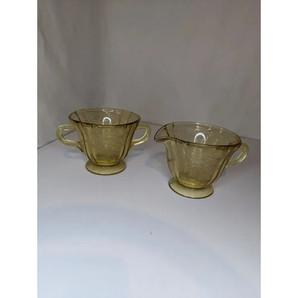 Vintage Federal Glass Yellow‎ Sugar Bowl And Footed Creamer